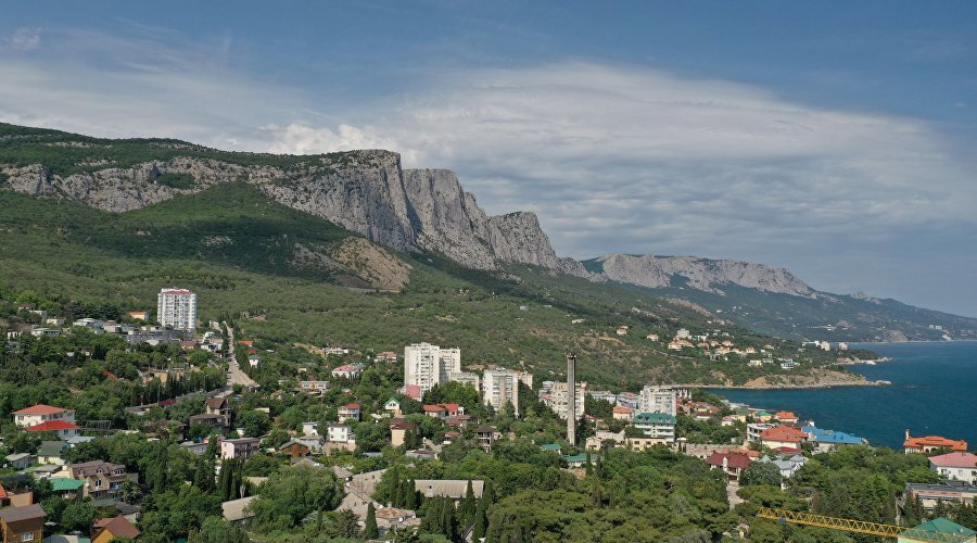 Вид на побережье Крыма // Фото: Туристический портал Республики Крым, Сергей Коршунов