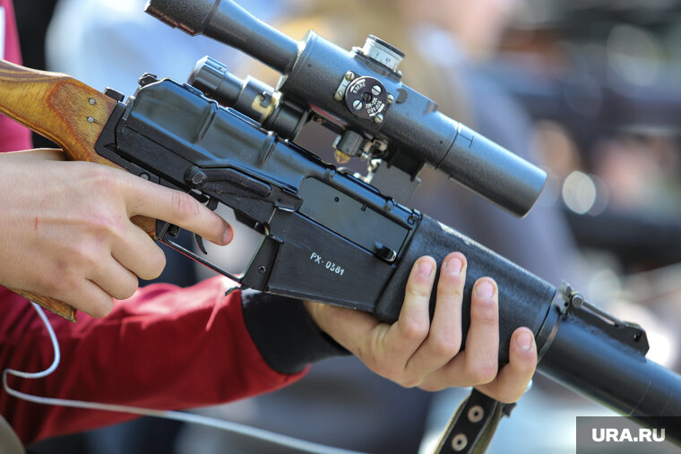    Курганские приставы арестовали ружья у бывшего начальника УМВД