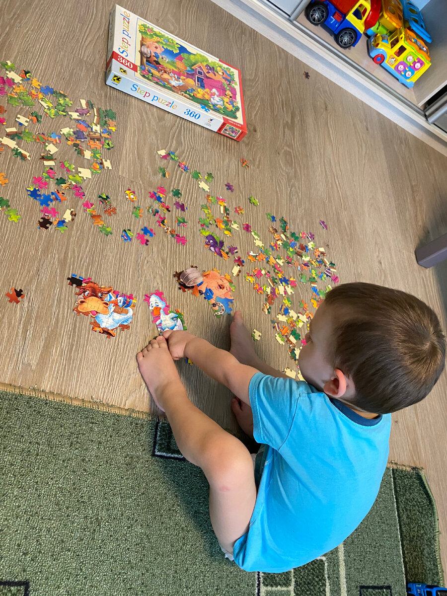 Пазл 360 деталей. Собирали вместе с детьми