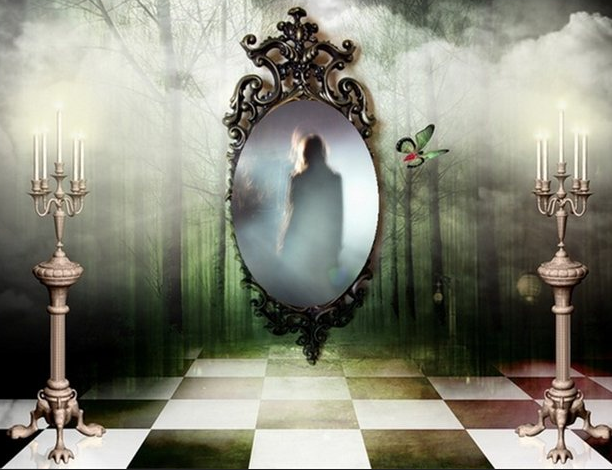 Я Увидел черты Твоего лица.. первый раз в отражении зеркала..