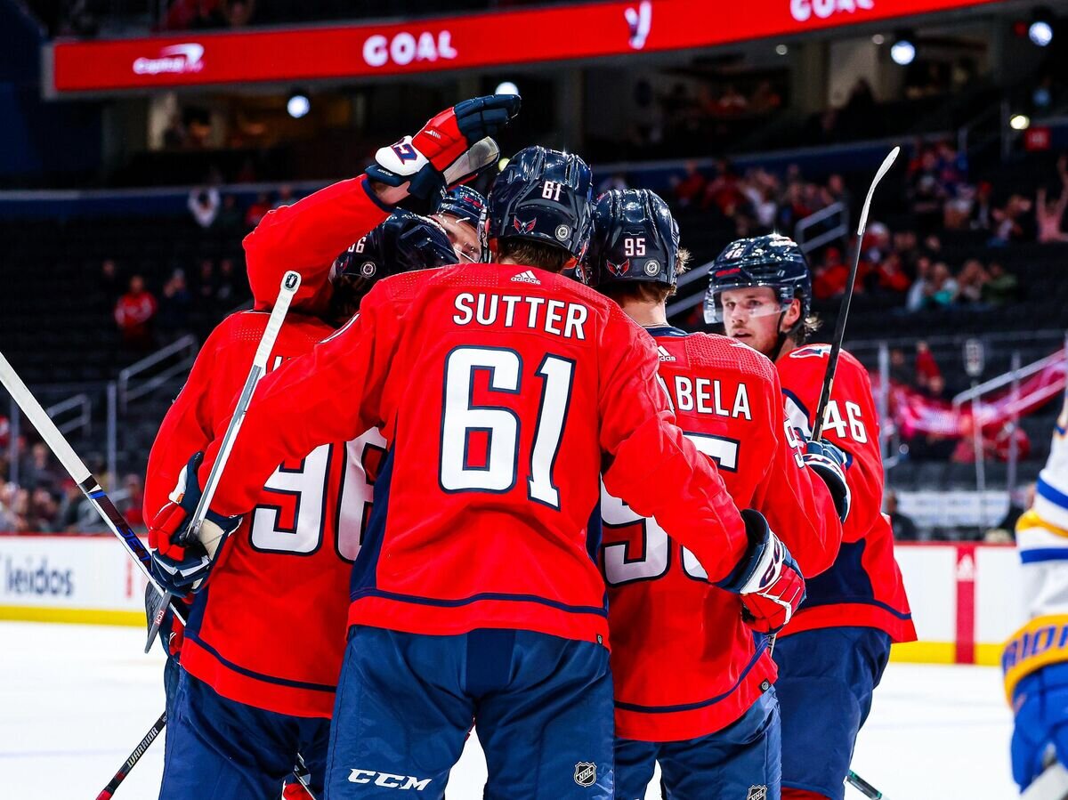 Нхл – вашингтон кэпиталз. Нхл монреаль - детройт. Nhl 2023 ps. Nhl winter classic матчи. Нью джерси девилз с кубком стэнли.