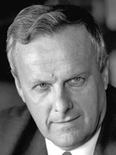 Анатолий Собчак. Фото с сайта i.livelib.ru