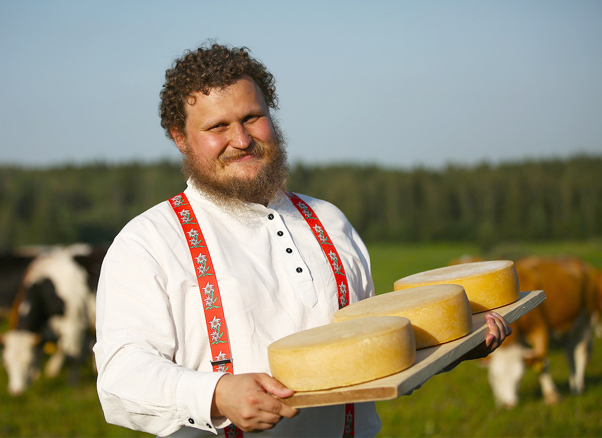 источник фото https://parmezan.ru/local/templates/tpl_2020/assets/images/excursion-1.jpg