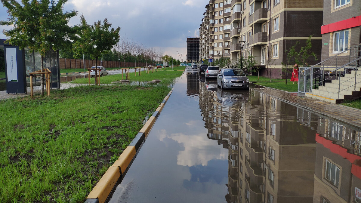 Мой двор в Краснодаре после летнего дождя