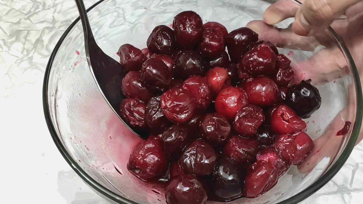 Размороженная вишня из магазина, 500 гр