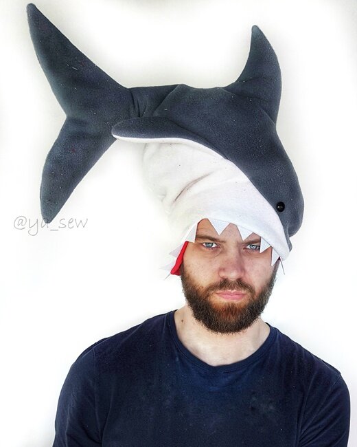  Шапка "Акула" 