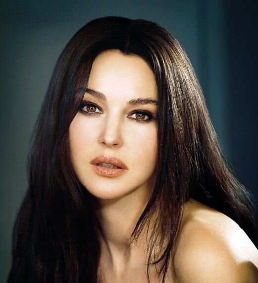 Моника Белуччи