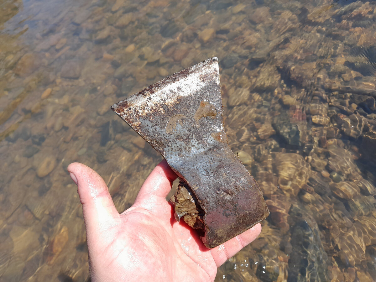 Ну, вот, собственно, и он-топор!