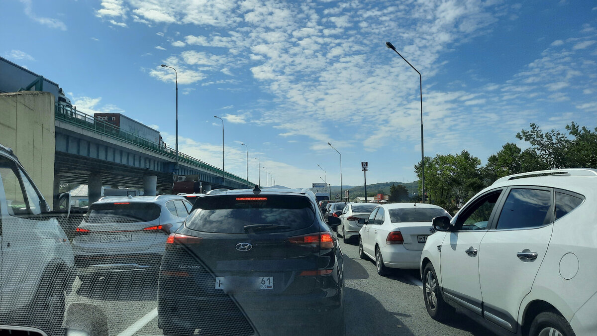 Пробка под Горячим Ключем не первая и не последняя