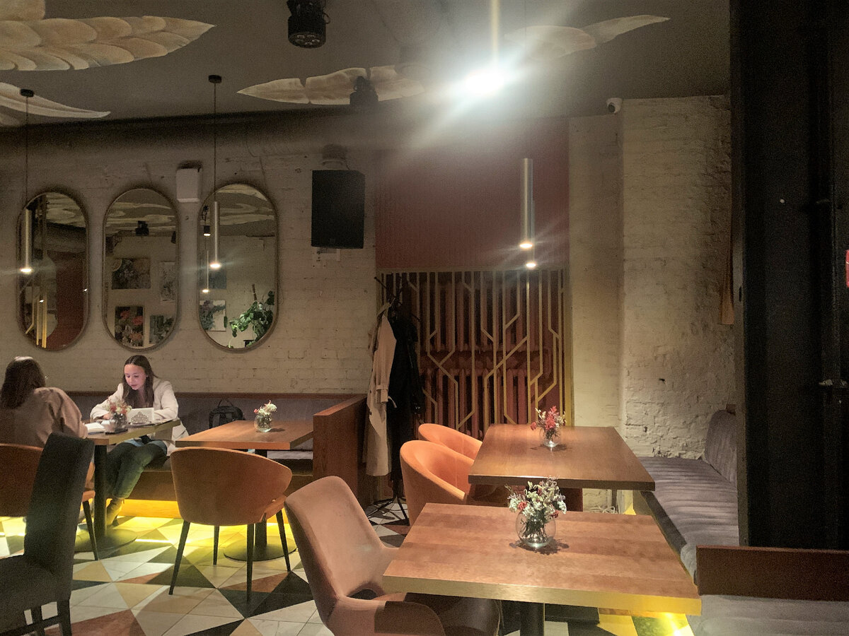 Интерьер ресторана Atmosphere