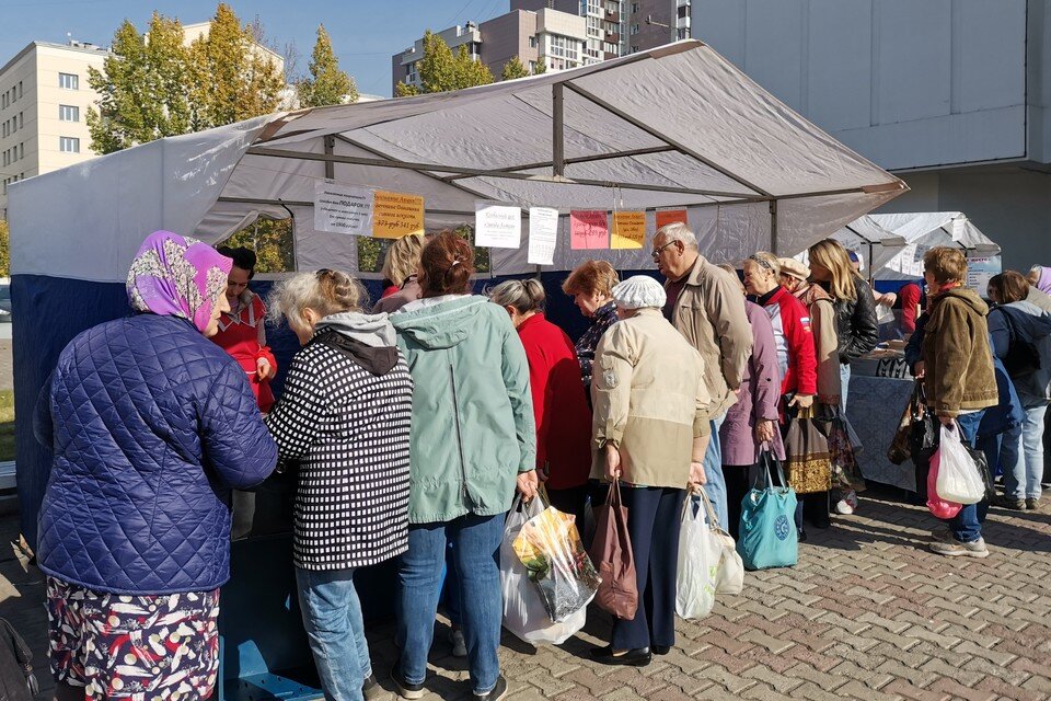     Продовольственная ярмарка в Барнауле. Вера Березовская