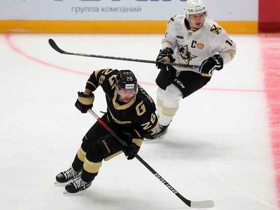     В истории встреч команд в КХЛ больше побед у "ястребов". Фото пресс-службы ХК "Авангард"