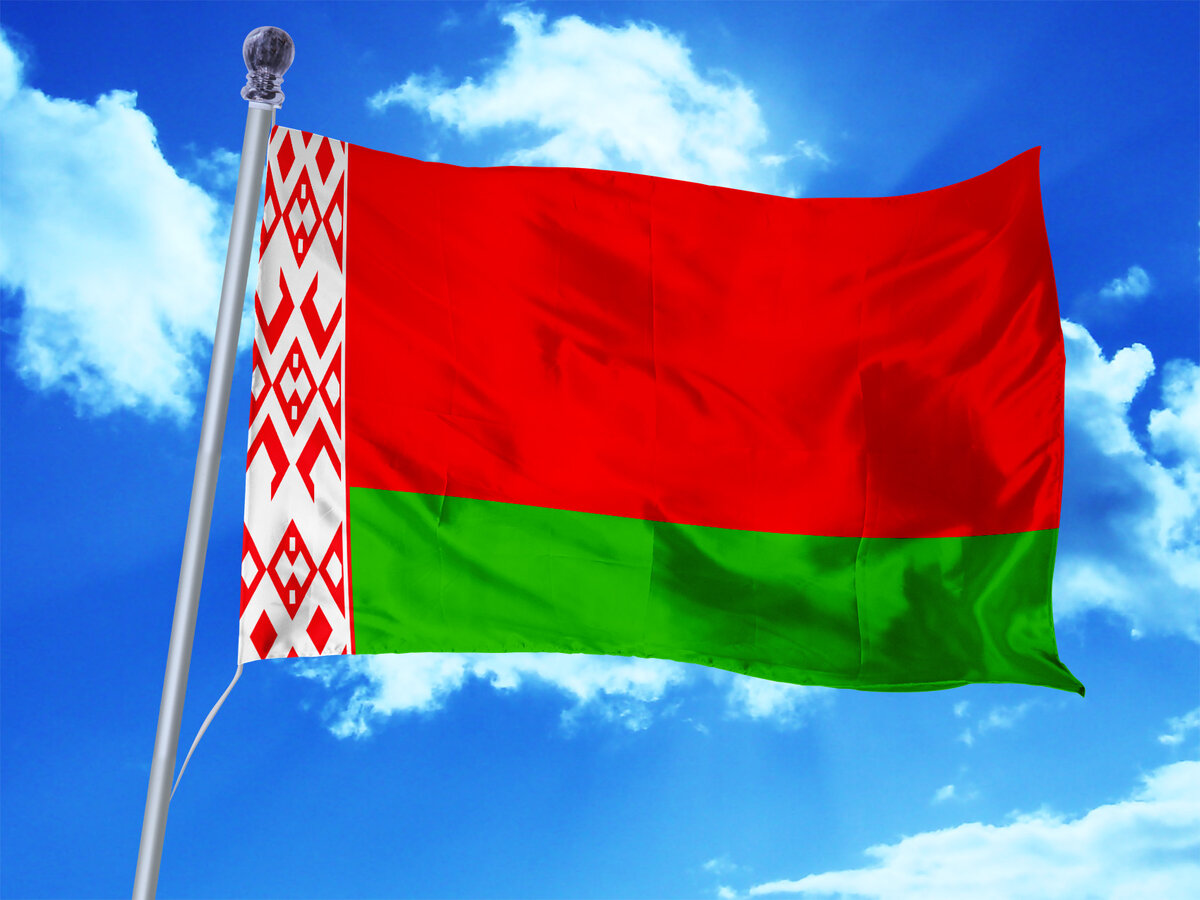 Светлое там тихо живет...