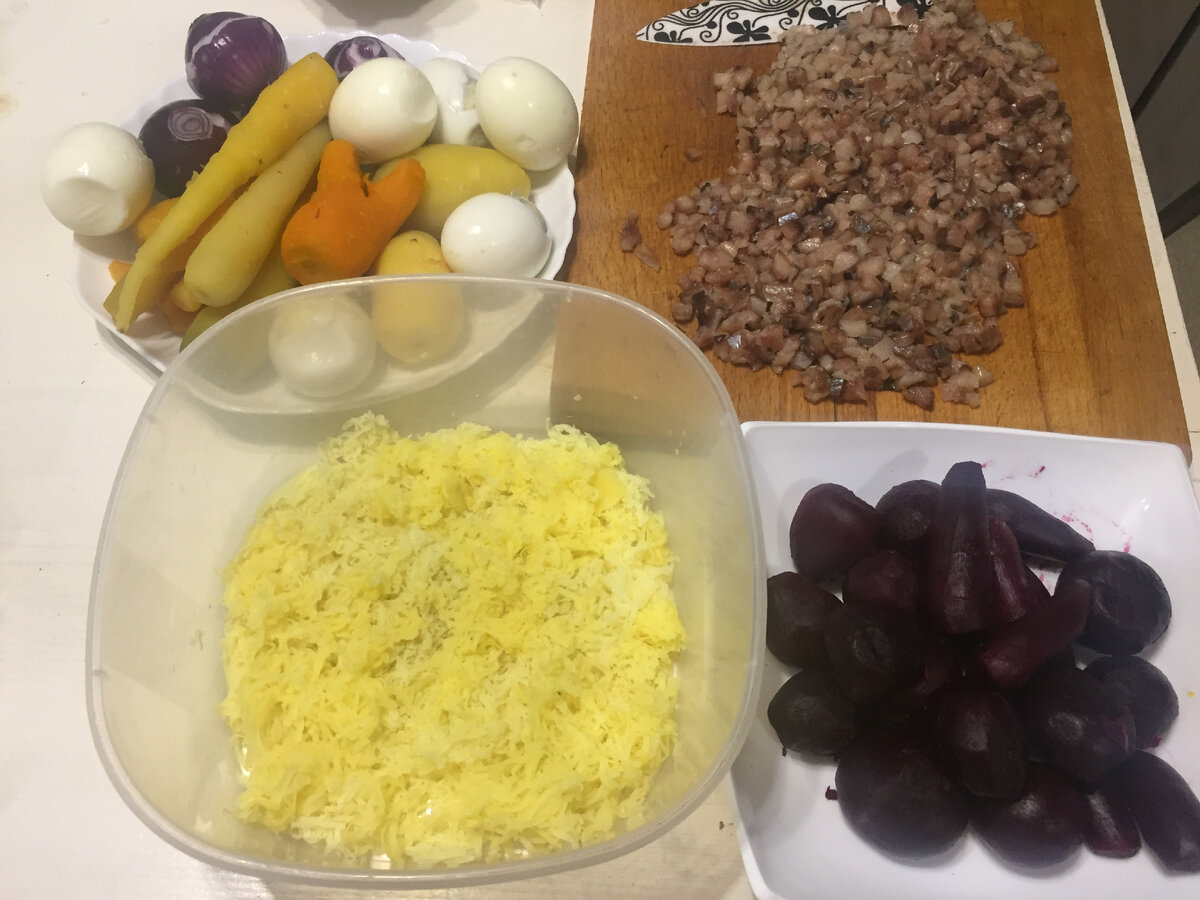 Набор продуктов, не считая майонеза