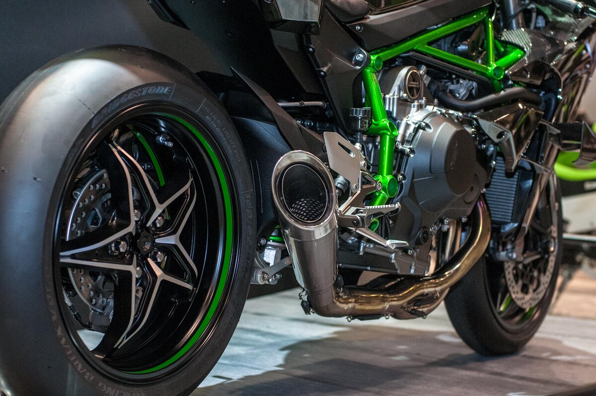 Kawasaki Ninja h2r 2014