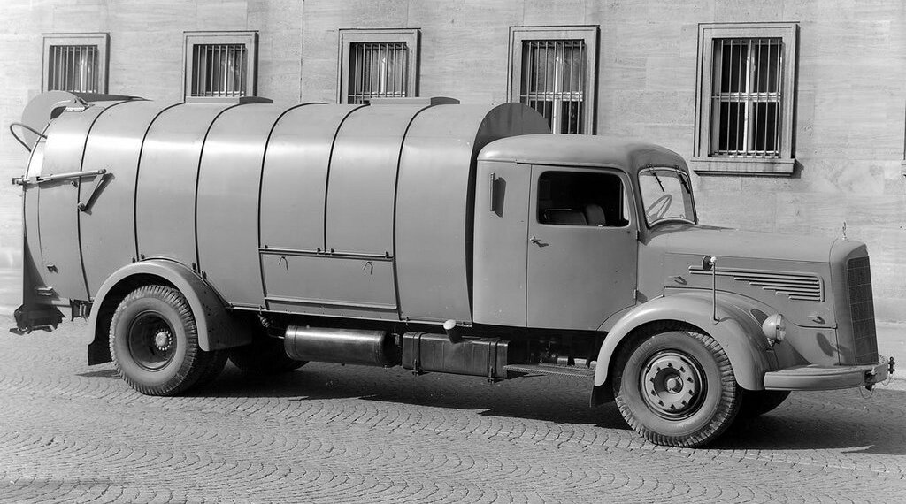 Mercedes-Benz L 4500UKA Müllwagen (1948) 