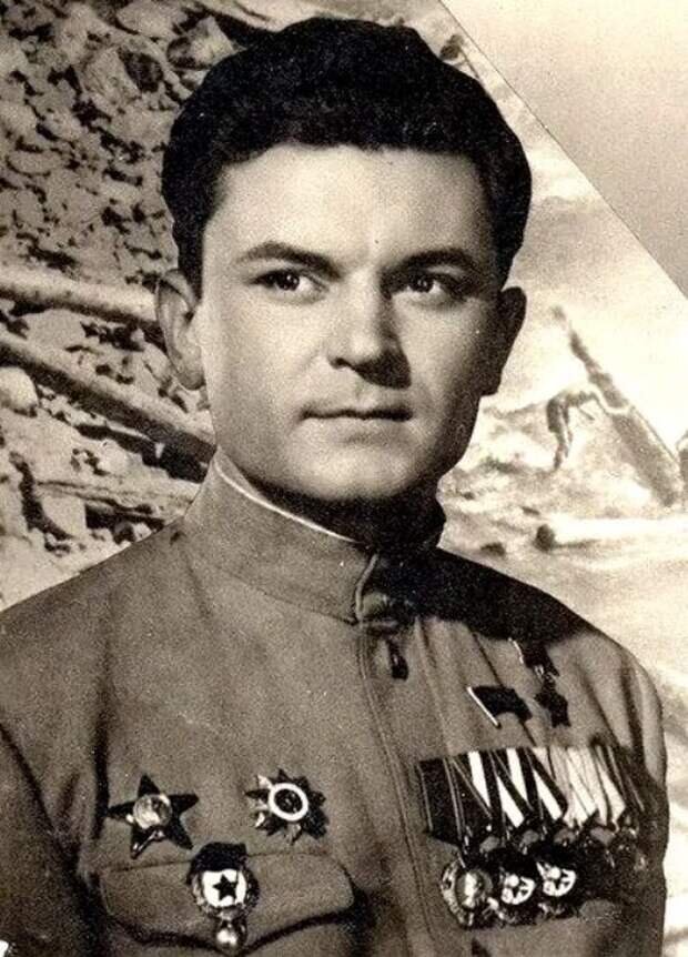 Он не снял ни одной картины про военачальников той войны, как бы его не уговаривали в ЦК. На его плёнках жили и умирали простые солдаты...-4