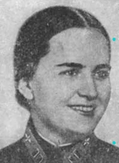 Марина Раскова в молодости 