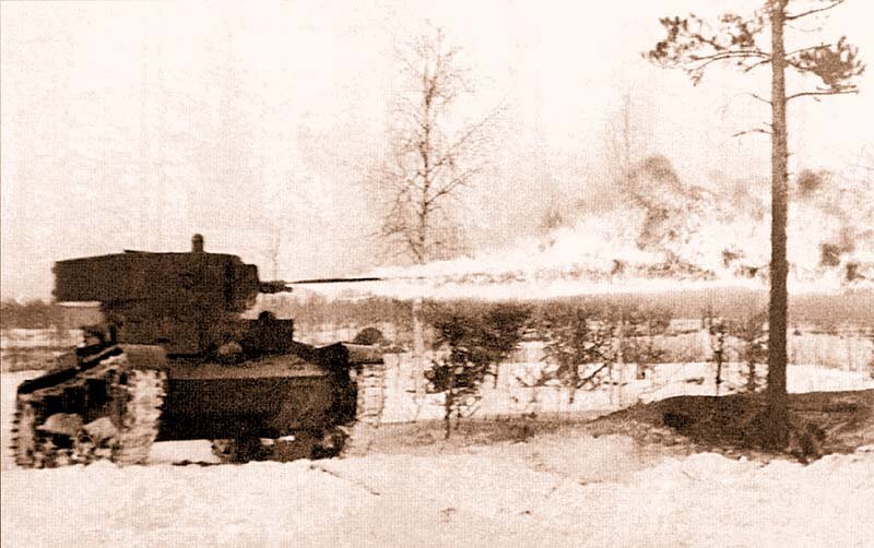 Огнеметание из танка ХТ-130 210-го отдельного химического танкового батальона.