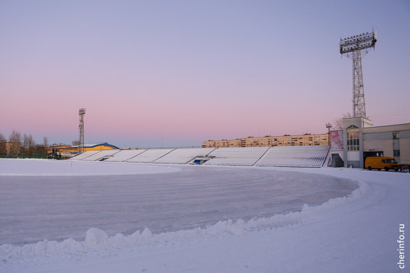    Центральная арена и площадка для начинающих заработают с 9 декабря. В этот день катания начнутся с 18:30.