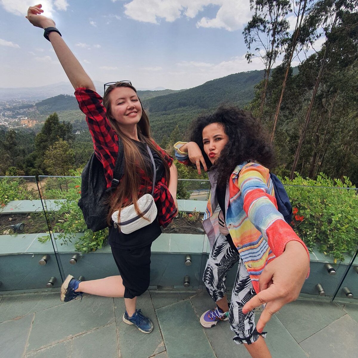 Это мы С Лидой на горе Энтото 