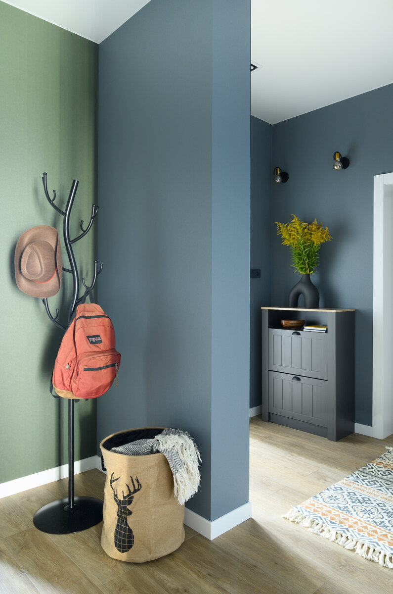 Кварц-винил в прихожей