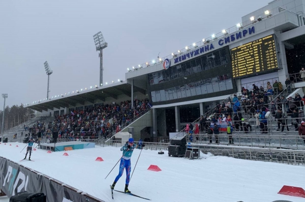    Соревнования проходят сегодня в "Жемчужине Сибири".