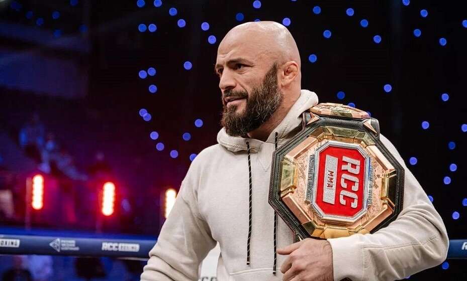   Магомед Исмаилов готов снова выйти в ринг. Фото: RCC Boxing