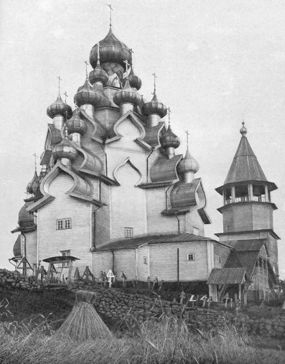 Где еще стояли многоглавые деревянные храмы, кроме Кижей, и сохранились ...