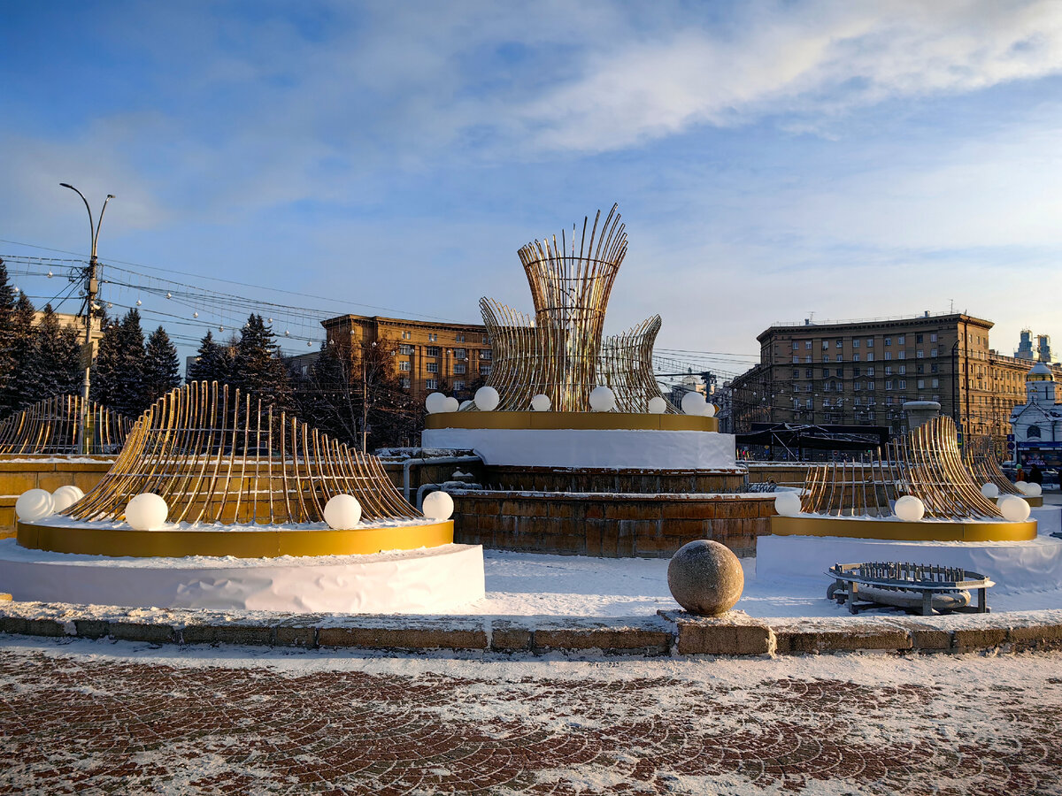 Центральный фонтан 