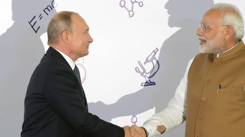 Фото: Дмитрий Азаров / Коммерсантъ📷Президент России Владимир Путин (слева) и премьер-министр Индии Нарендра Моди, 2018 год