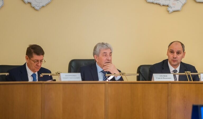    В Оренбуржье обсудили вопросы кадрового обеспечения медицинских организаций Кристина Просвиркина