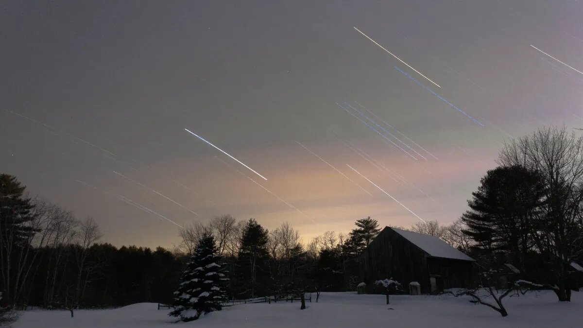 Уже сейчас действует один из звездопадов. Фото: Pxfuel.com