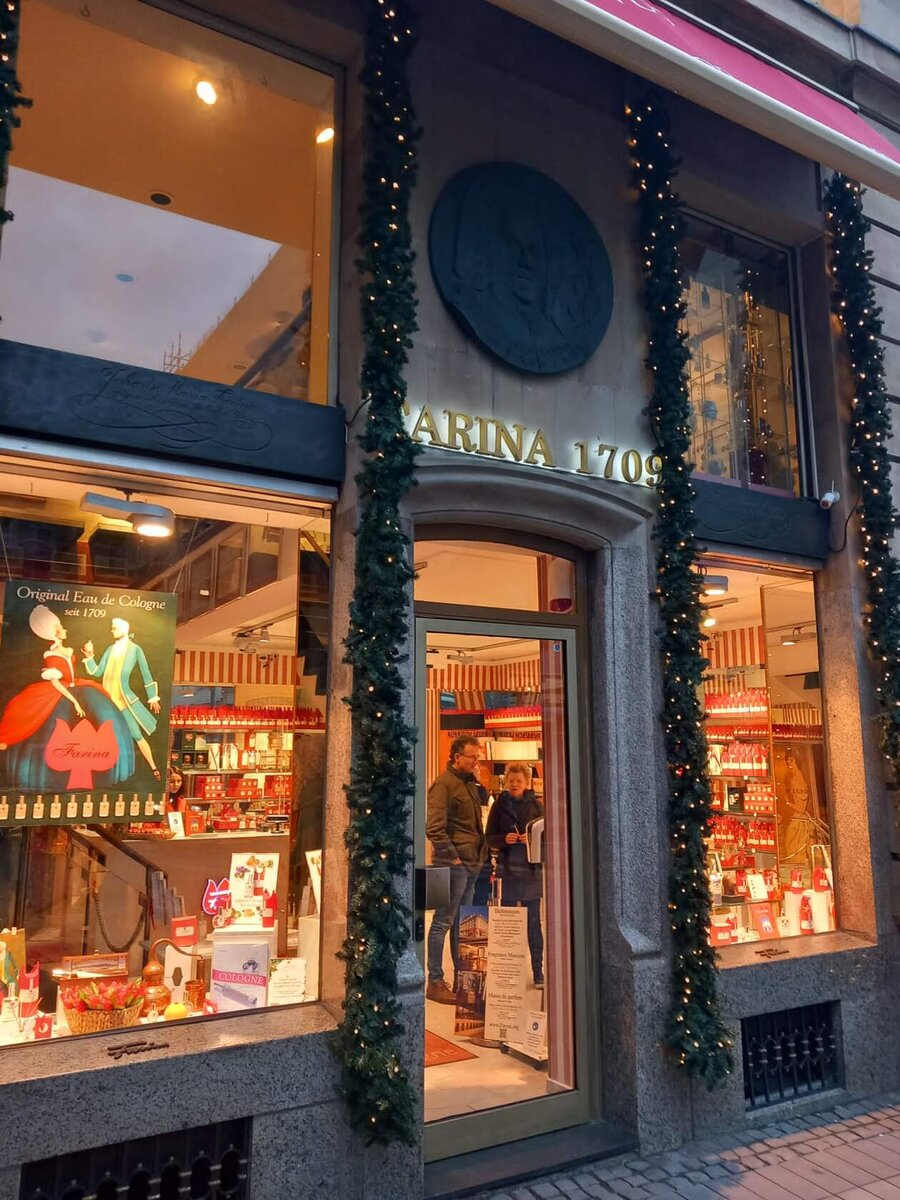 Haus Farina - январь 2023, этаж на земле- магазин,  бельэтаж - музей