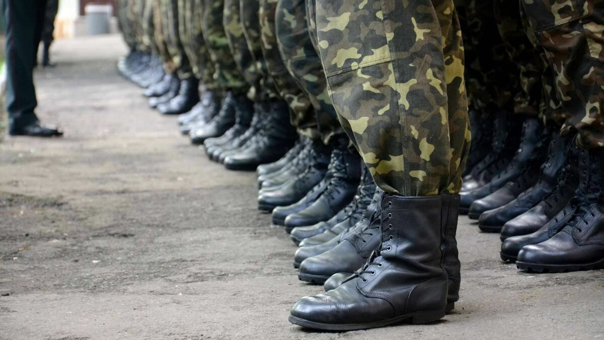     Согласно выводам аналитиков Global Firepower, вооруженные силы Украины (ВСУ) поднялись на семь строчек и вошли в топ-15 сильнейших армий мира, обойдя Польшу, Израиль и Австралию. Первые места по-прежнему занимают США, Россия и Китай.