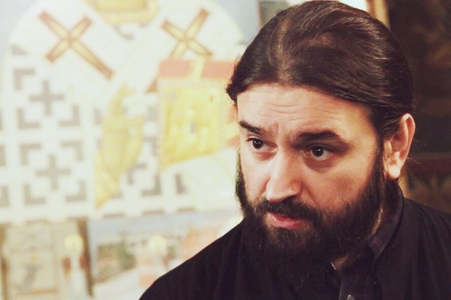 Андрей Ткачёв — протоиерей, клирик храма святителя Василия Великого, писатель, проповедник, миссионер, телеведущий, блогер.