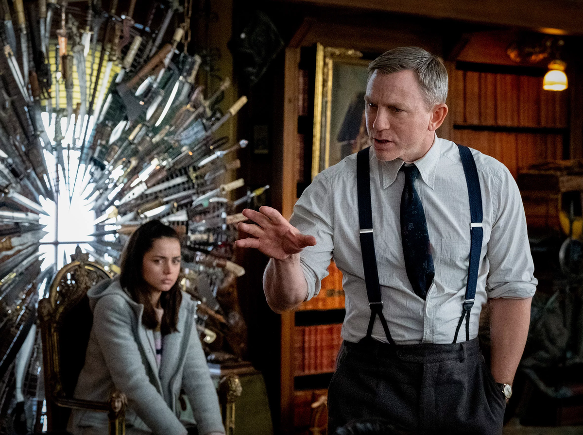 Кадр из к/ф Достать ножи