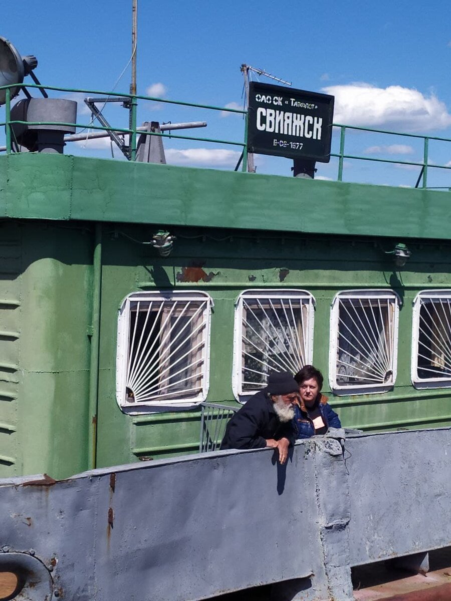 Листайте галерею