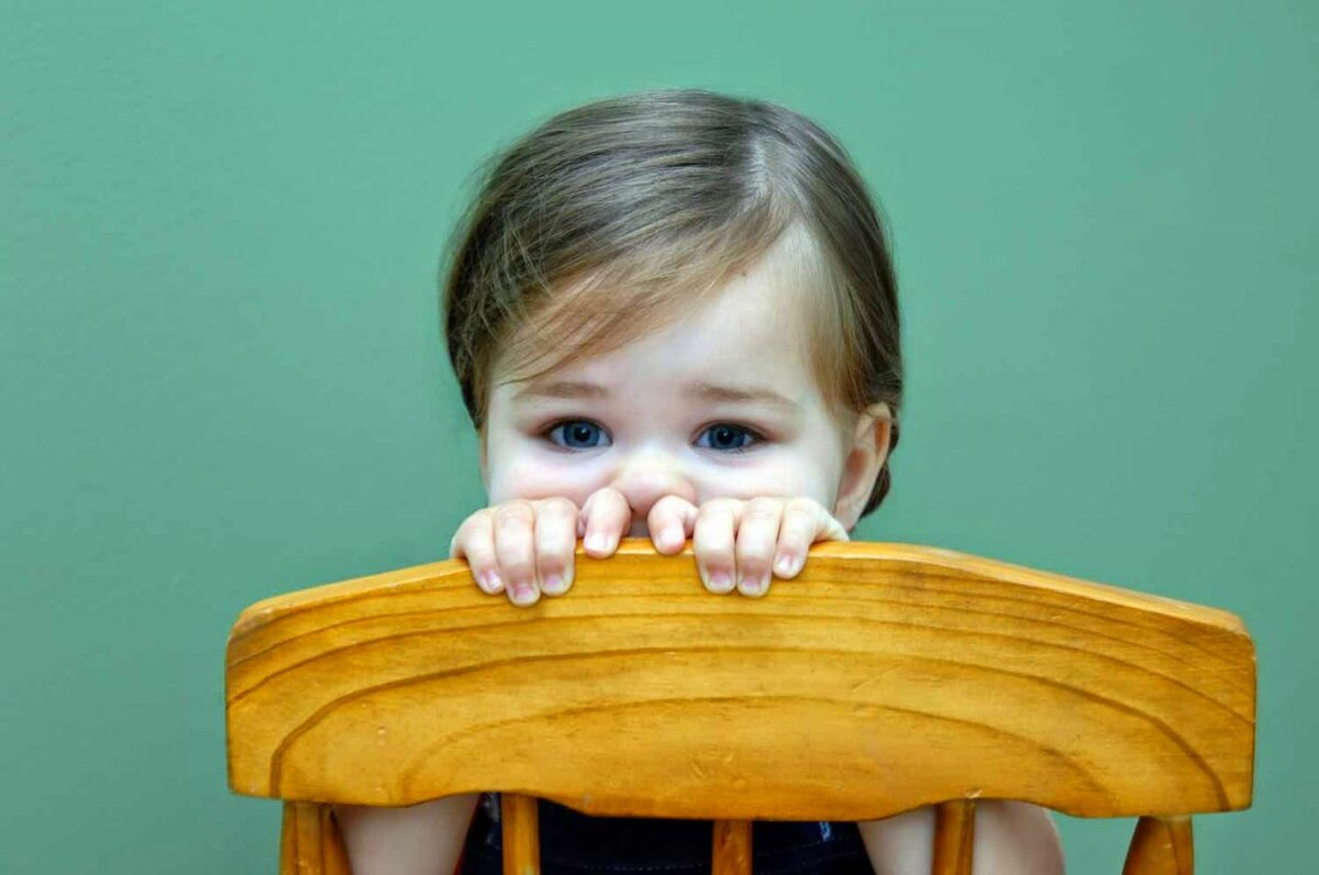 взаимосвязь тревожности и самооценки. уверенный в себе подросток. конфликт. способы корректировки самооценки. неуверенность в себе человек.