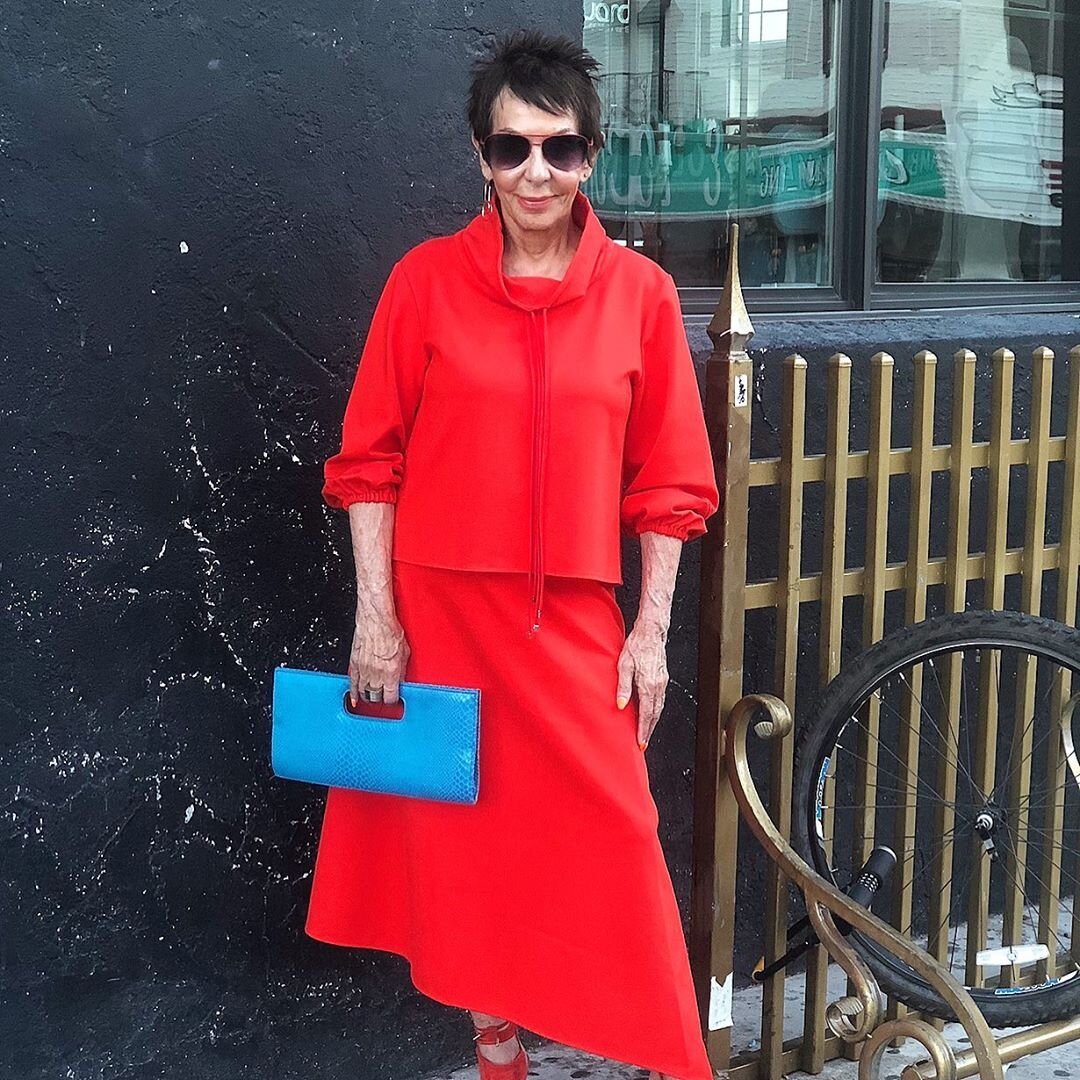 www.instagram.com/seniorstylebible