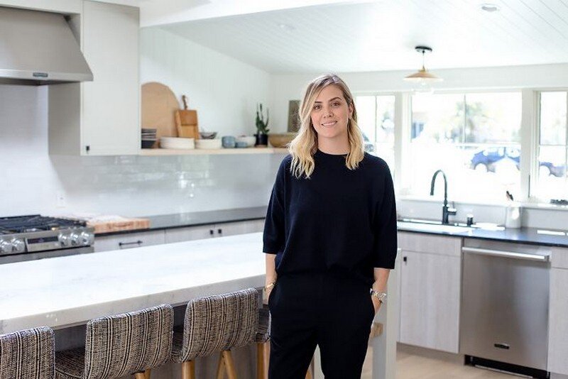 Эмбер Льюис