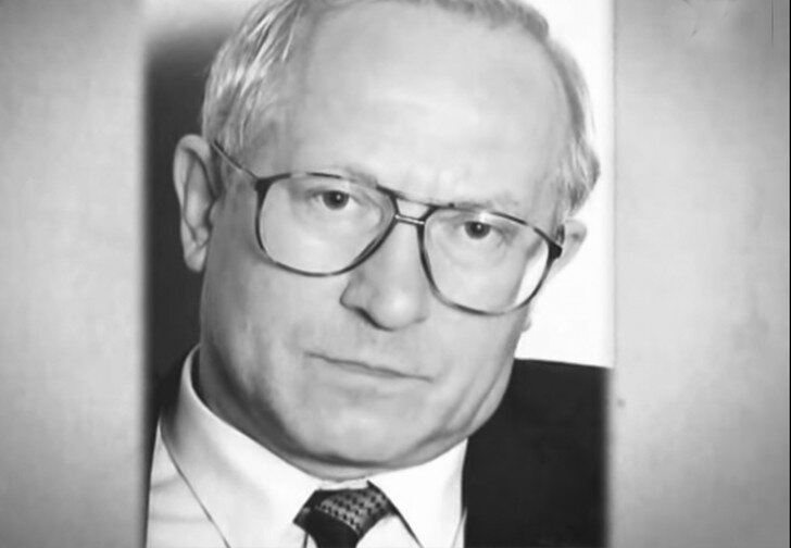 Гордиевский Олег