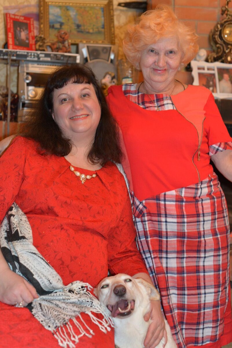 Мама , я и собачка Перис.