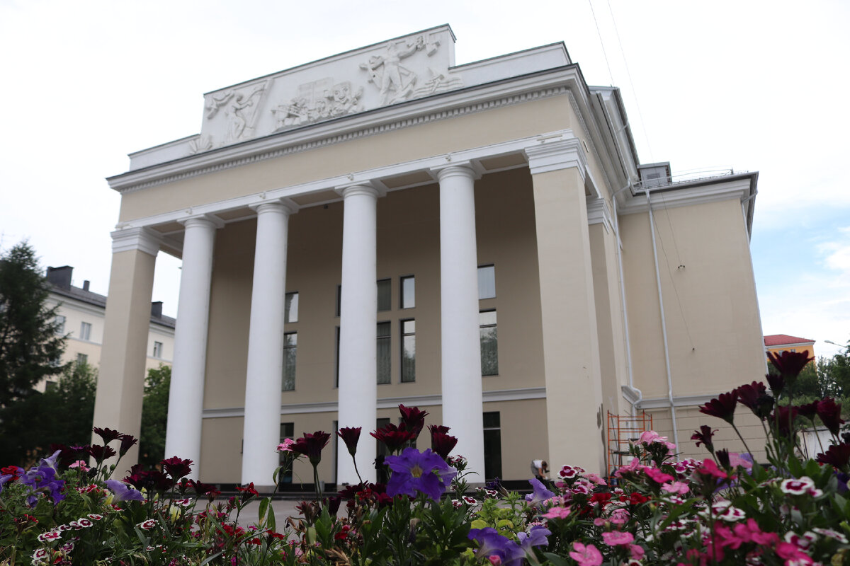 Мурманск. Прогулявшись по городу, нашла его душу и насладилась северной  кухней | Хорошо бродить по свету | Дзен