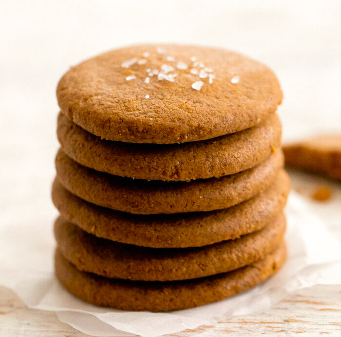 Стопка из шести печений