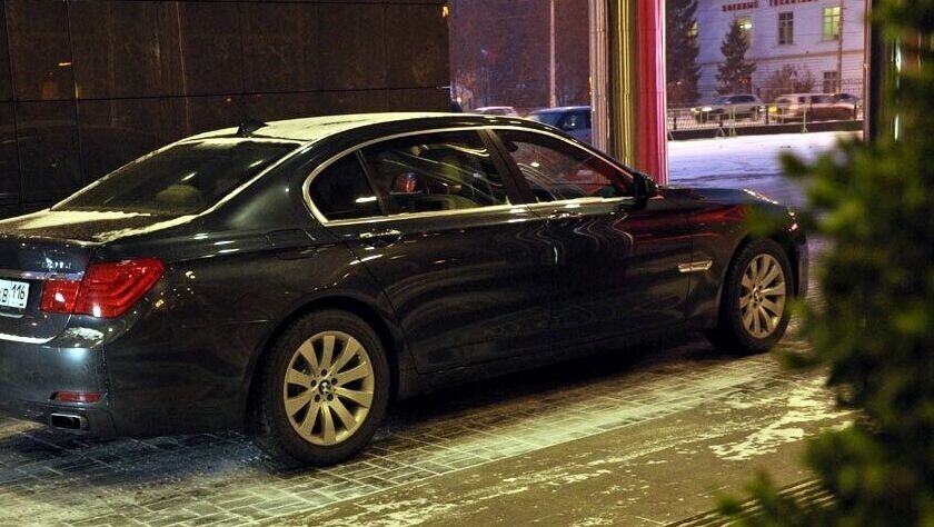     Администрация городского округа Первомайска приобрела иномарку за три миллиона рублей. Информация об этом размещена на портале госзакупок.