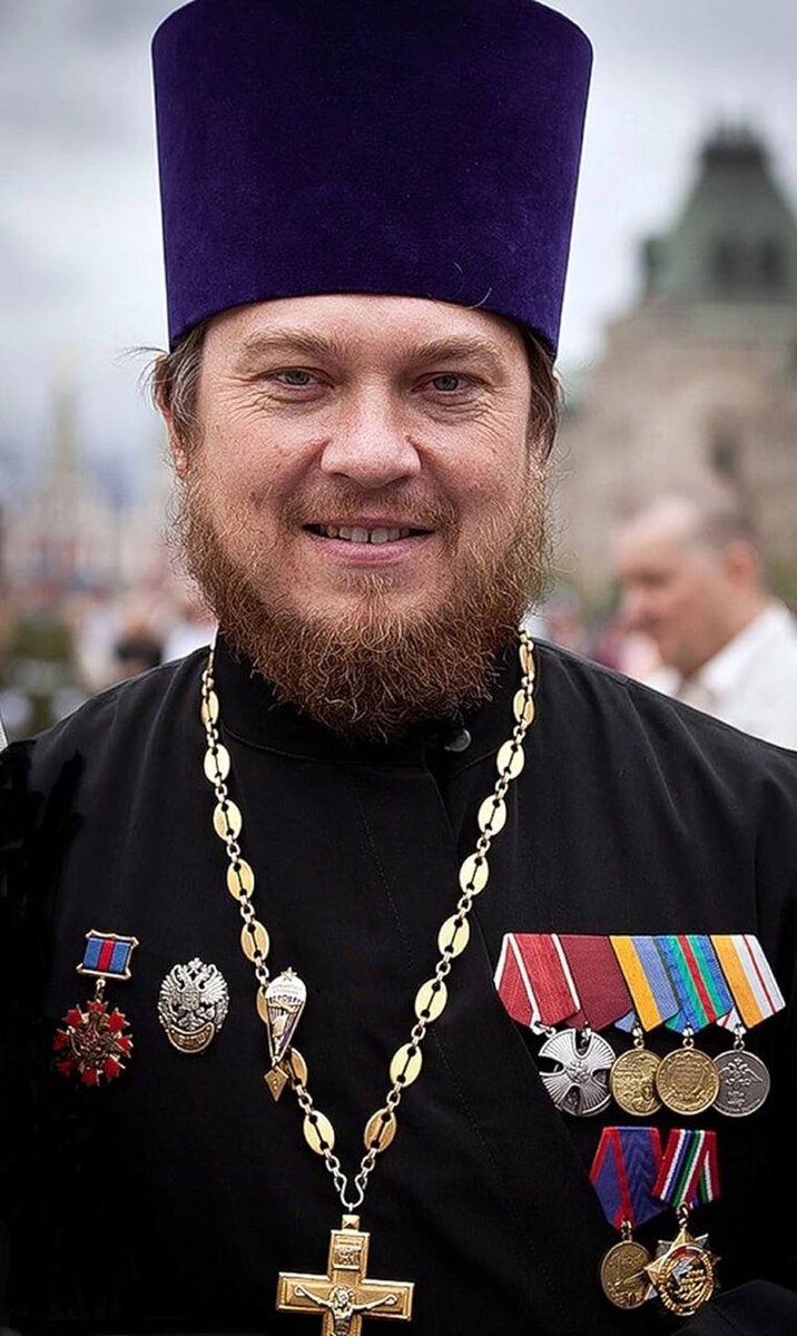 отец Михаил
