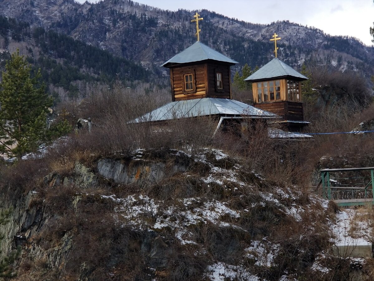 Церковь в горах на Алтае