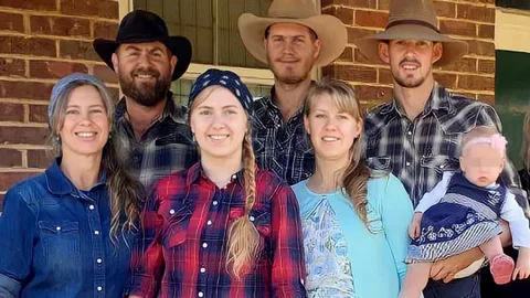 Австралийская семья в России.