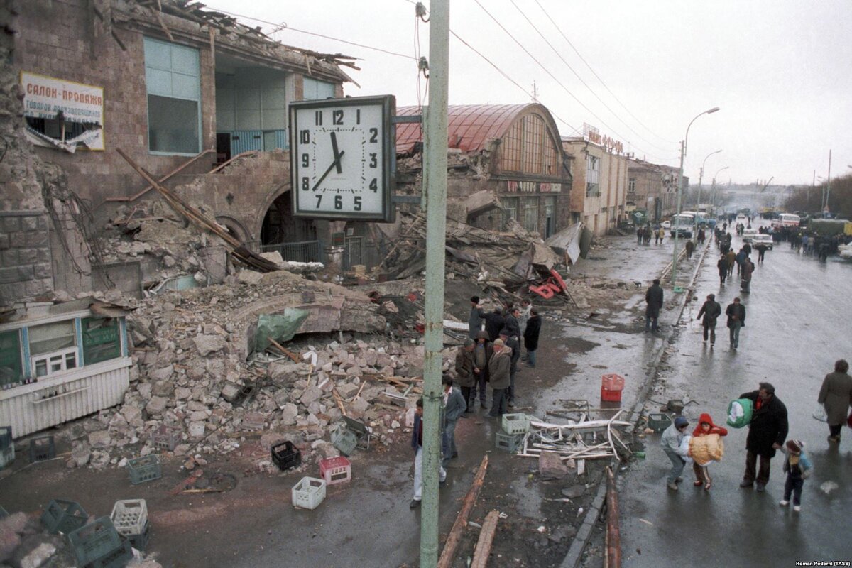 землетрясение в армении в ленинакане 1988